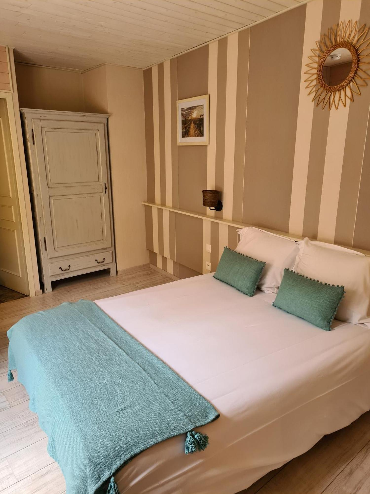 Le Royal Hôtel Saint-Pol-sur-Ternoise Extérieur photo