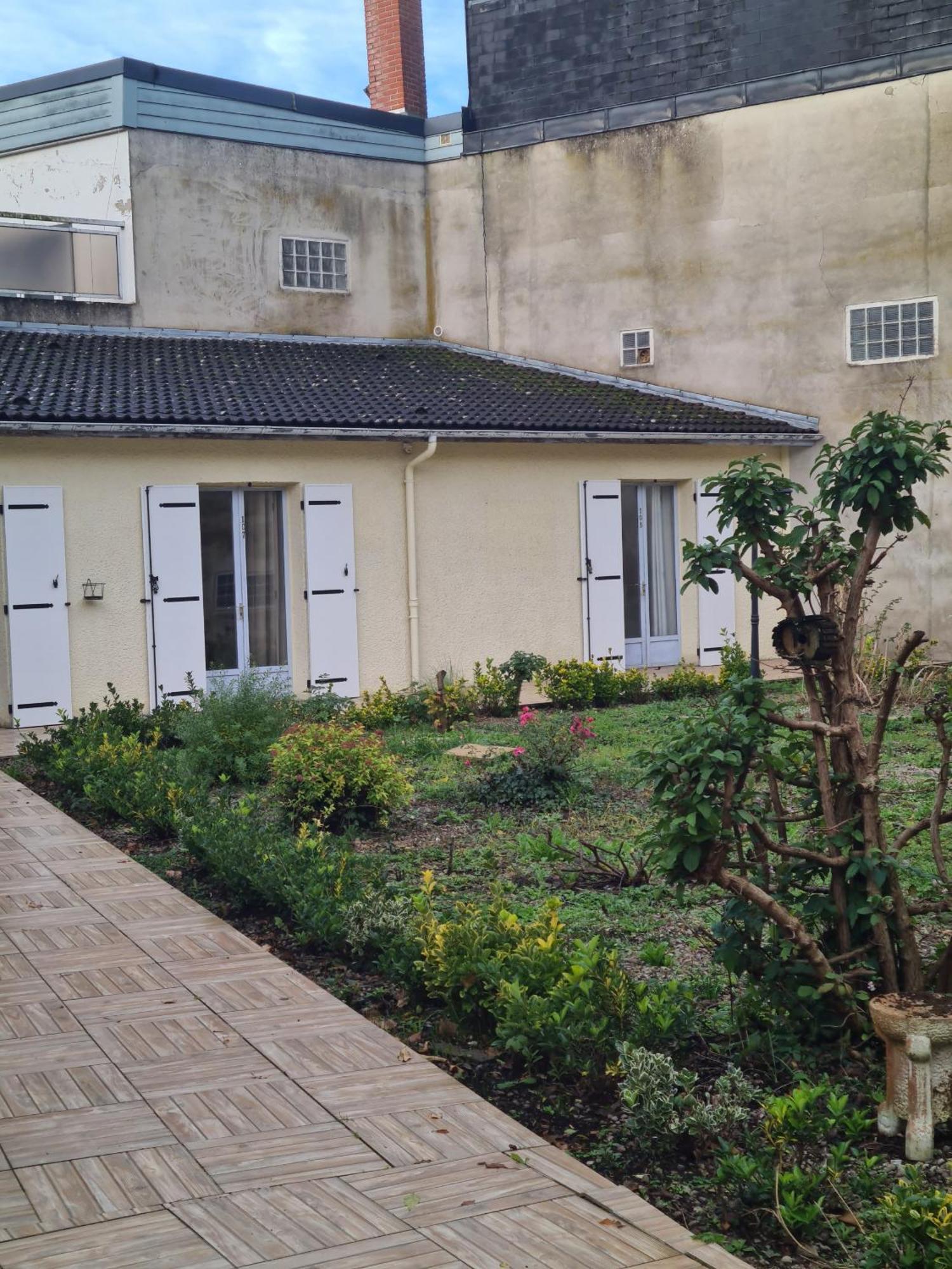 Le Royal Hôtel Saint-Pol-sur-Ternoise Extérieur photo